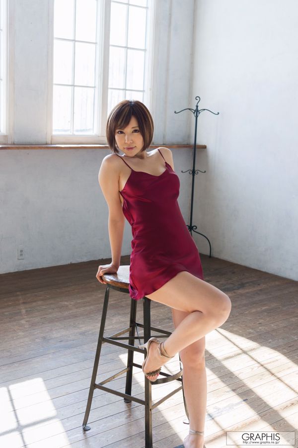 Yuria Satomi / Yuria Satomi << Foxy Lady >> [Graphis] Gals