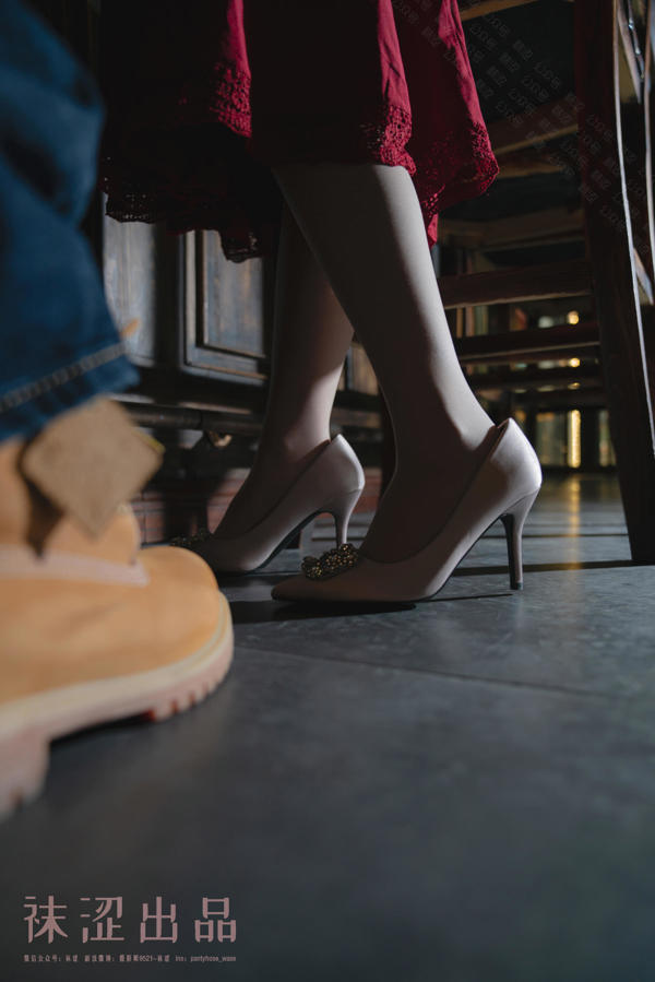 [Socks] VOL.057 Váy đỏ ấm áp