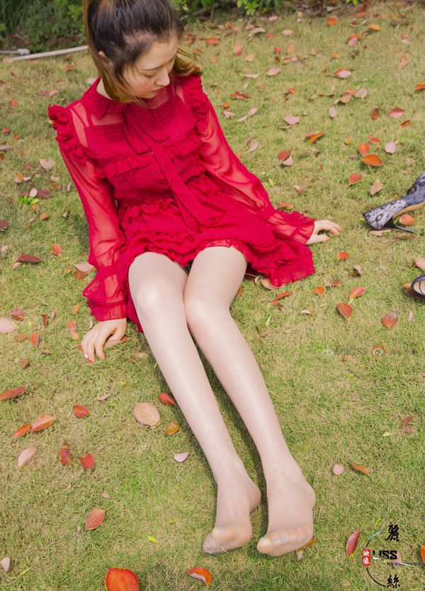 [丽丝影 GIRLISS] "เมียในถุงน่องแต่งงานกับชนบท"