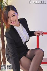 [丽 柜 贵 足] Modelo Xiner "Workplace Black Silk OL" Foto de belas pernas e pés de jade