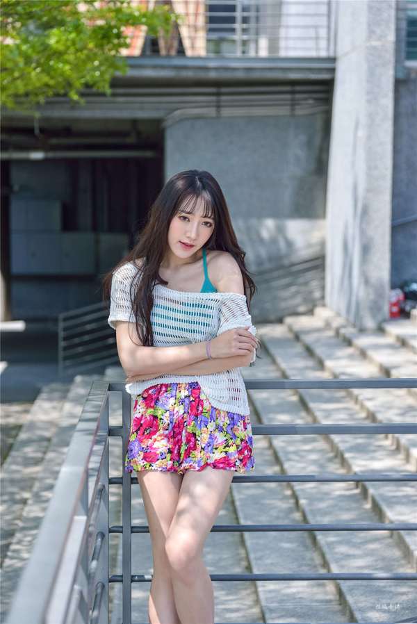 [台湾正妹] 比比《國美.時裝》清新外拍