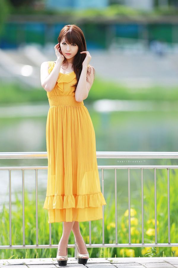 Li Erhui „Outdoor Shooting Temperament Yellow Dress Series”